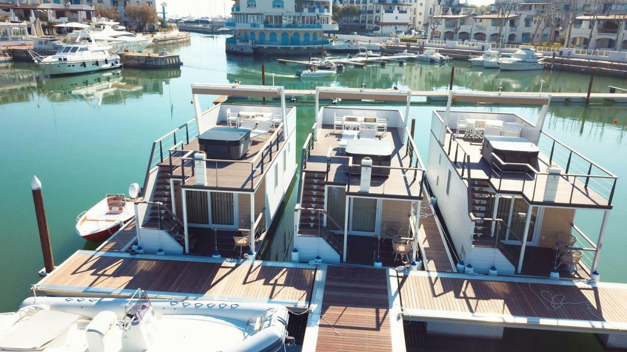 Hotel Portoverde Luxury Houseboat Misano Adriatico Esterno foto